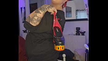 I realised when filming this that i can't do transitions sellingcontent contentcreator cornstar