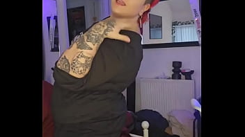 I realised when filming this that i can't do transitions sellingcontent contentcreator cornstar