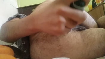 Disfrutando De Verduras Por Mi Culito Virgen thumbnail