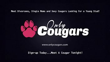 Horny jessica wanking with huge toy on the floor