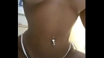 Mostrando Essa Morena thumbnail