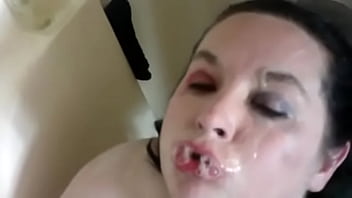 Sexy Bbw Clown Deepthroat thumbnail