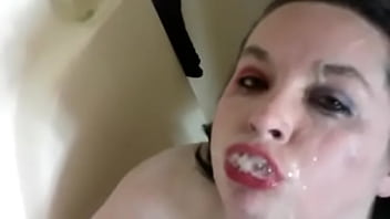 Sexy bbw clown deepthroat