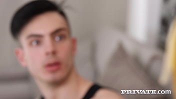 Alien fox prefers cock to bananas