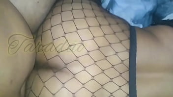 Safada rebolando o cu no meu pau