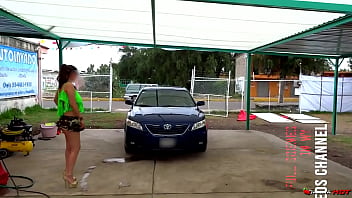 Las Mas Calientes Escenas De Desnudos En Publico De Danna Hot Video #1 thumbnail