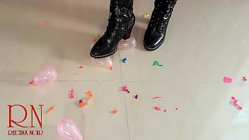 Small balloons pop with high heels boots cam 2