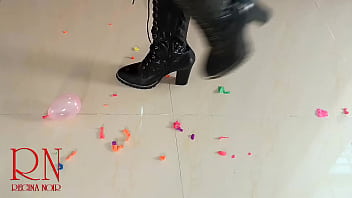 Small balloons pop with high heels boots cam 2