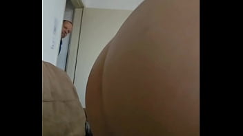 Mijando de tanto tesão vou mijar desse jeito em voce