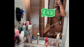 Boa tarde meus safadinhos já me deram o primeiro leitinho do ano te espero na subscrição de assinantes