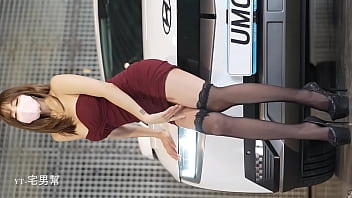 性感美腿车展妹