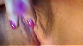 Se mete los dedos en la panocha