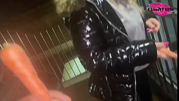 Woman inseminates carros inside herself