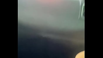 Puta de corno com vibrador no pedagi