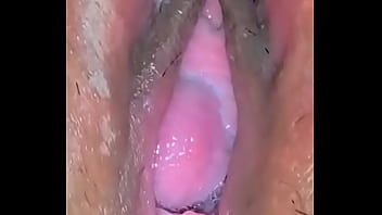 Hot pussy cum out while shaving