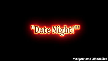 Big boobed blonde vicky vette loves shoving big dildos deep in her pussy