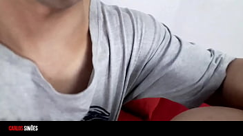 Amo mete esse pauzão grande e grosso na boca fico tão molhada que deslisa fácil para dentro