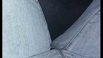 運転中に我慢できなくておしっこを漏らしてしまいました