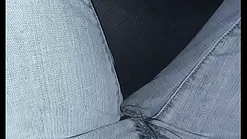 運転中に我慢できなくておしっこを漏らしてしまいました