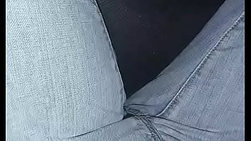 運転中に我慢できなくておしっこを漏らしてしまいました