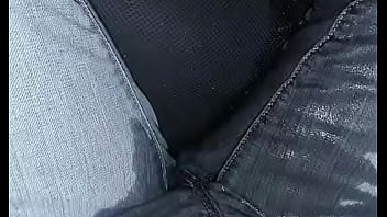 運転中に我慢できなくておしっこを漏らしてしまいました 運転中に我慢できなくておしっこを漏らしてしまいました