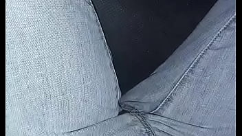 運転中に我慢できなくておしっこを漏らしてしまいました 運転中に我慢できなくておしっこを漏らしてしまいました