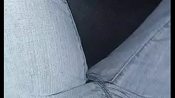 運転中に我慢できなくておしっこを漏らしてしまいました