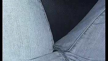 運転中に我慢できなくておしっこを漏らしてしまいました