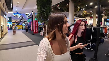 The first few hours were és laughter holding hands like it meant nothing