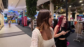 The first few hours were és laughter holding hands like it meant nothing