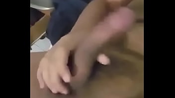 Masturbandome un ratito