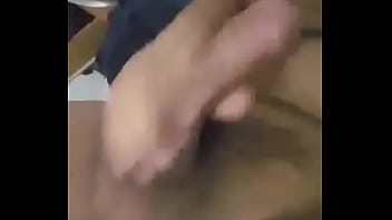 Masturbandome un ratito