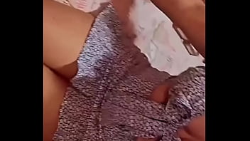 Pechos naturales y delicioso cuerpo