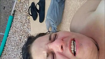 Amateur couple fuck the pool