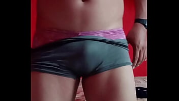 Modelando panty de encaje rosita por poco me descubren