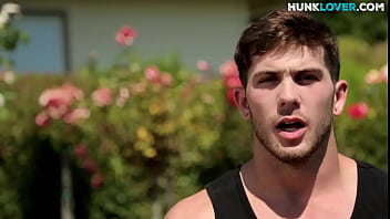 Sturdy Amateur Solo Wanking His Shaft In The Gym thumbnail