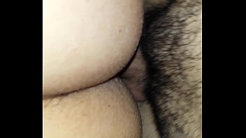 Casal anônimo em foda caseira 02