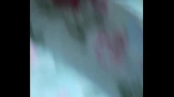 Esposa tarada no brinquedo novo