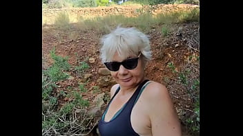 Extrait baiser en forêt