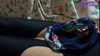 ガーターストッキング穿いて水着のクロッチでオナニーしてそのまま射精