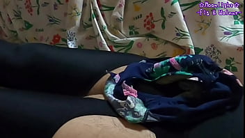 ガーターストッキング穿いて水着のクロッチでオナニーしてそのまま射精