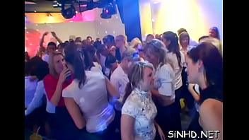 Earrth shattering orgasms with nice looking sweethearts and hunks