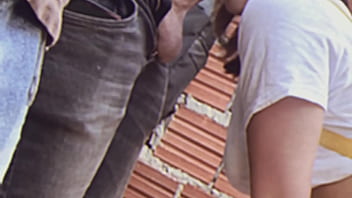 Chupei o nerdola da minha sala pra ele me ajudar na prova de matemática se não der certo vou ter que chupar meu professor também mas ele tem o pau minúsculo