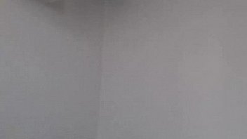 Cute teens plays with wet pussy on cam