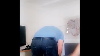 Envie de voir la suite abonne toi j'y poste régulièrement ce genre de photos