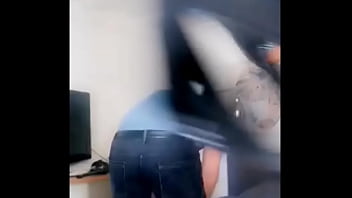 Envie de voir la suite abonne toi j'y poste régulièrement ce genre de photos