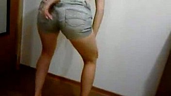 Showing Off The Ass thumbnail