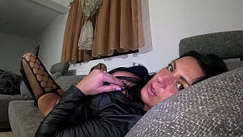 Smoking submissive milf – masturbation dirty talk & leather fetish 304