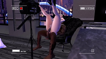 Girlfriend has to fend off against thug in robbery at home imvu