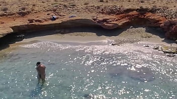 Passez toutes et tous un très bel été amusez vous profitez soyez chaud